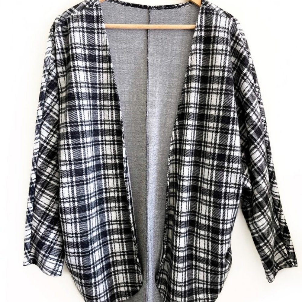 Black / White Plaid Cardigan